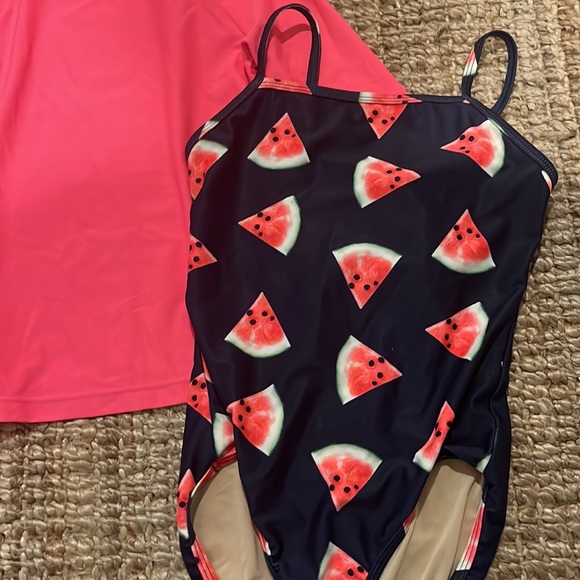 Girls 10/12 assortment of swimsuits and swimsuit long sleeve swim top. Excellent - Picture 8 of 11